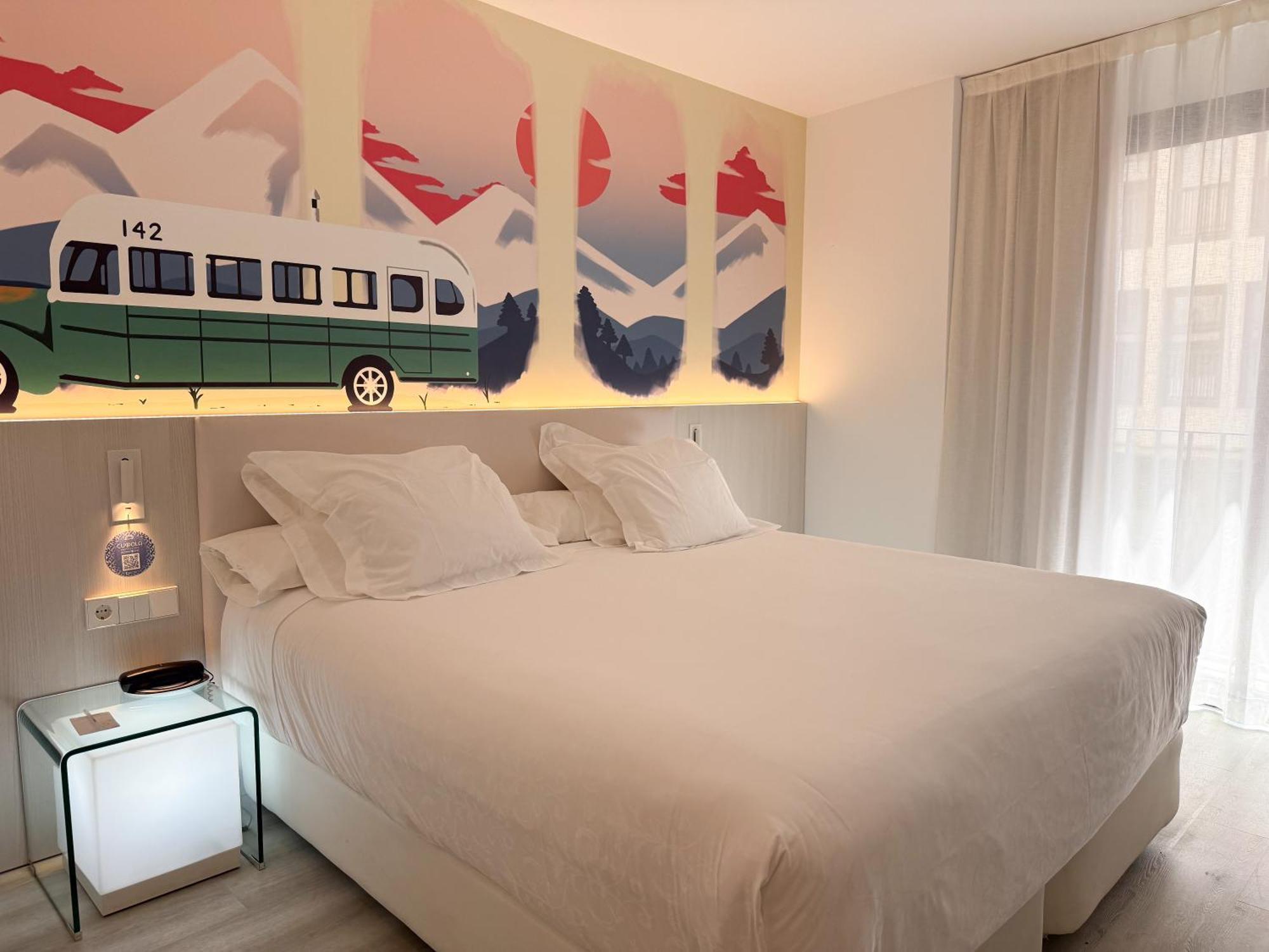King Room,1683806406:JPEG